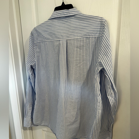 Amazon essentials women’s button down size large - Picture 6 of 6